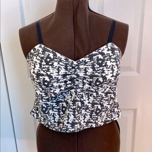 Love & Legend 2X Fitted Ruched Camisole, Structured fit, Black & White, 2X Plus